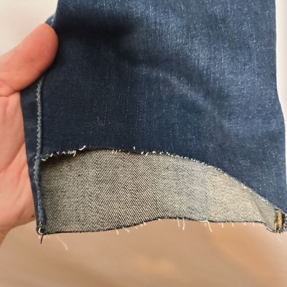 30W Torrid Sky High Skinny Jean Dark Wash Premium Comfort Step Hem Stretch Waist - Picture 4 of 12